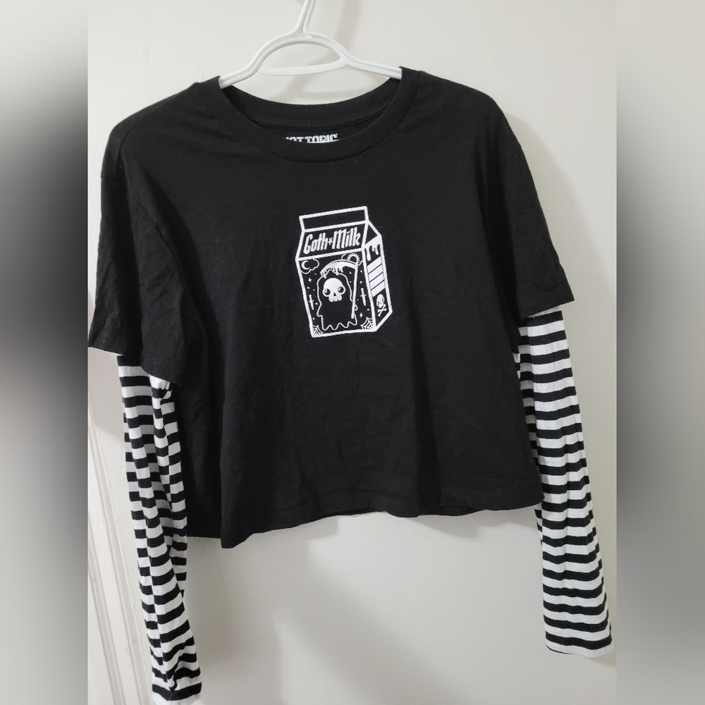 Hot Topic Goth Milk Black & White Twofer Girls Crop Long-Sleeve T-Shirt